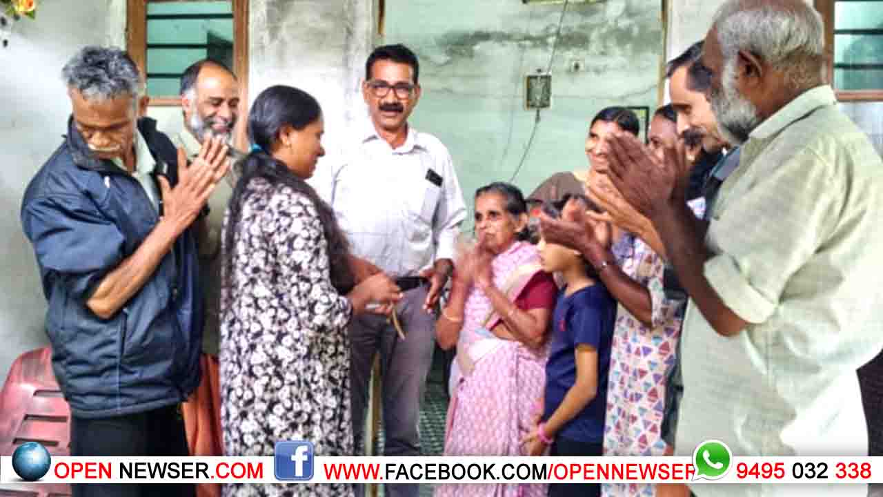 നല്ലത് നാടറിയട്ടെ ! കളഞ്ഞുകിട്ടിയ സ്വര്ണ്ണാഭരണം ഉടമസ്ഥനെ കണ്ടെത്തി നല്കി അമ്മയും, മകളും മാതൃകയായി