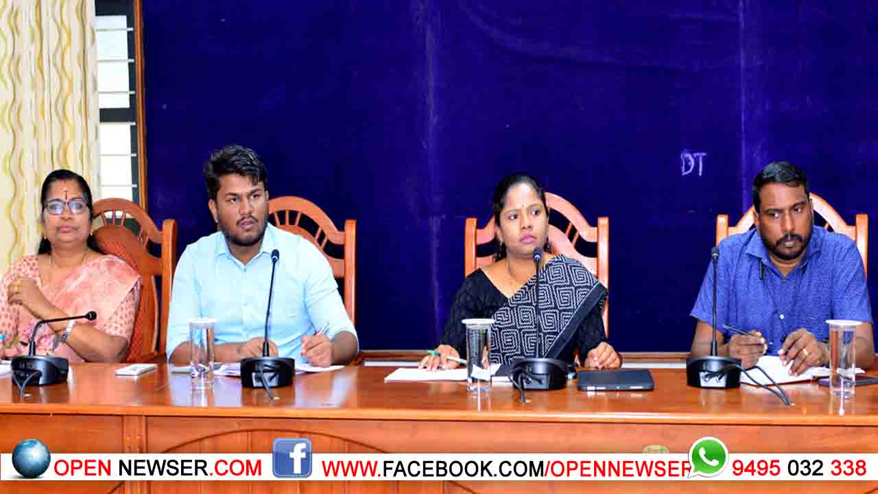 ദുരിതാശ്വാസ ക്യാമ്പിനായി സ്കൂളുകള് അല്ലാത്ത കെട്ടിടങ്ങള് കണ്ടെത്തണം: വയനാട് ജില്ലാ കളക്ടര്; മഴക്കാല മുന്നൊരുക്കത്തിന്റെ അവലോകന യോഗം ചേര്ന്നു