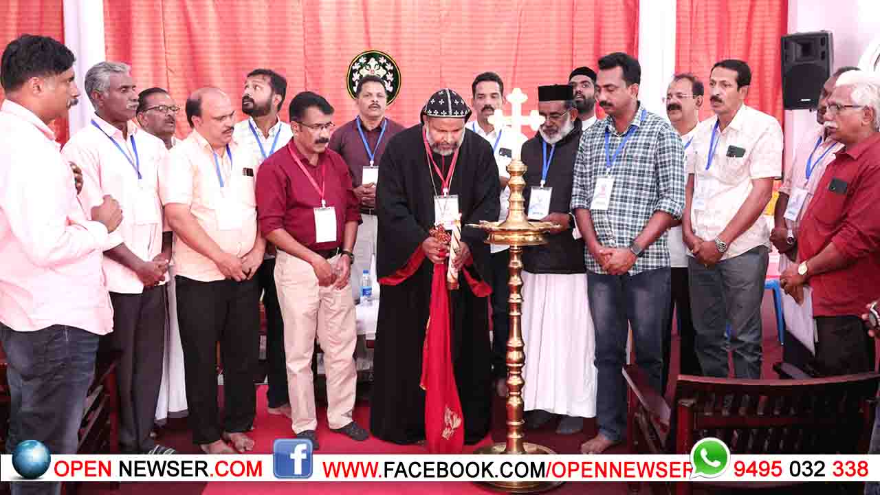 ഭദ്രാസന ഓഫീഷ്യല് സെമിനാറും അനുമോദനവും സംഘടിപ്പിച്ചു.