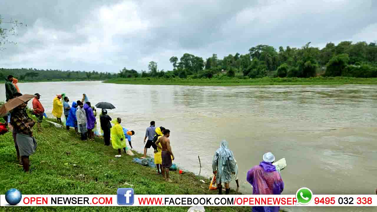 കബനിയില് ജലനിരപ്പുയര്ന്നു; തീരത്ത് ചാകര: മീന്പിടുത്തം സജീവം